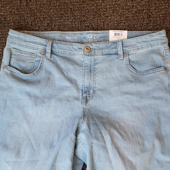 NEW! Style & Co Raw Edge Bermuda Denim Jean Shorts - Picture 4 of 6